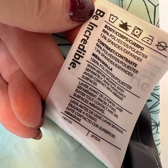 Sugoi Women’s Large Cycling Fleece Top Long Sleeve Aqua Midzero 1/4 Zip EUC - Picture 6 of 11